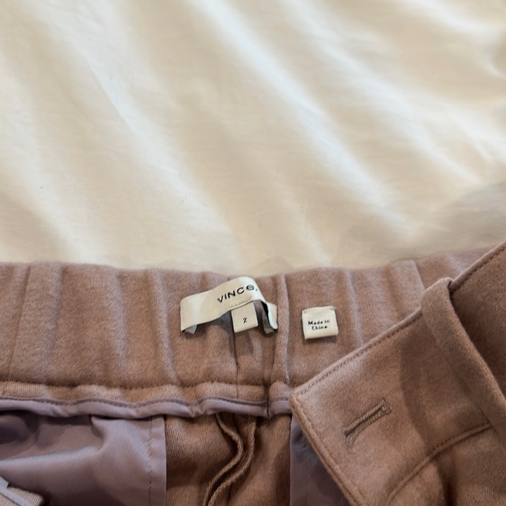 Vince 
Cozy Tapered Pants 
Orchid Smoke, 2
